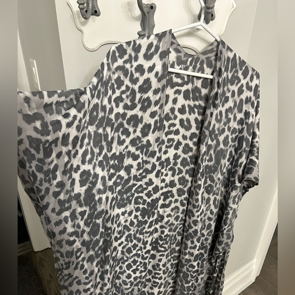 leopard kimono coverup - Picture 3 of 6